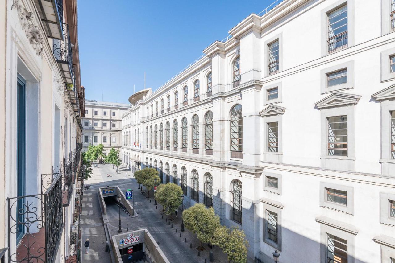 Uma Suites Atocha マドリード エクステリア 写真
