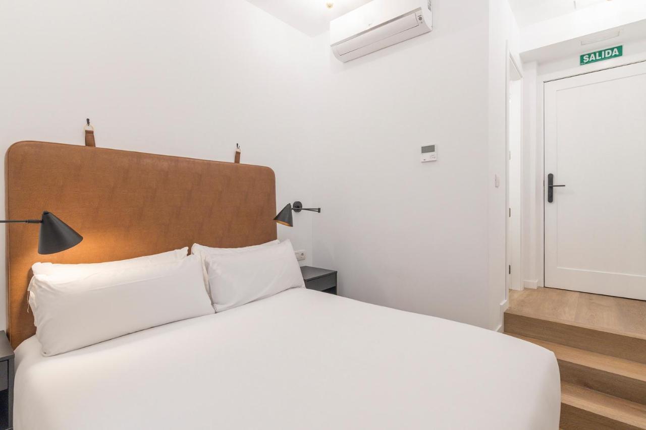 Uma Suites Atocha マドリード エクステリア 写真