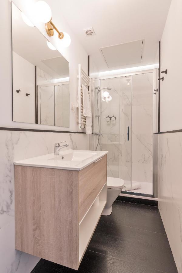 Uma Suites Atocha マドリード エクステリア 写真